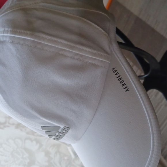 Adidas White Cap - Picture 7 of 9